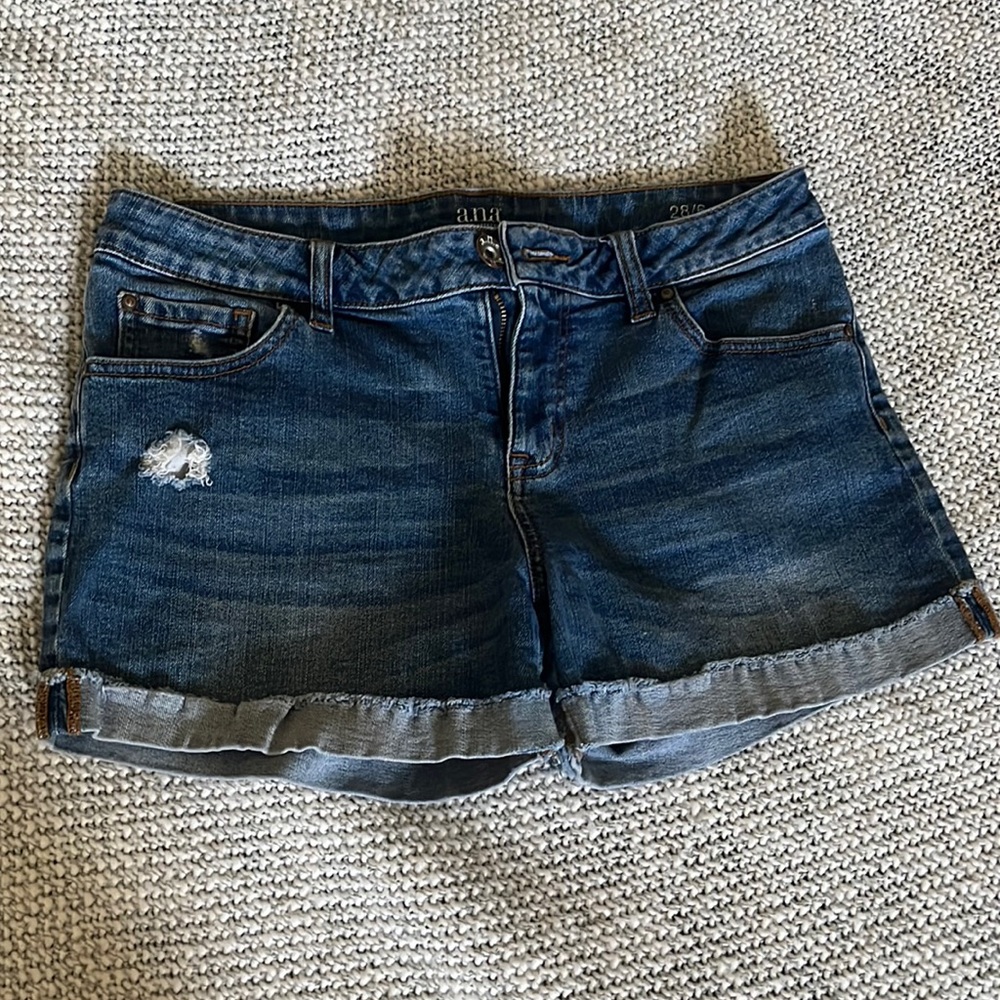 A.N.A Shorts